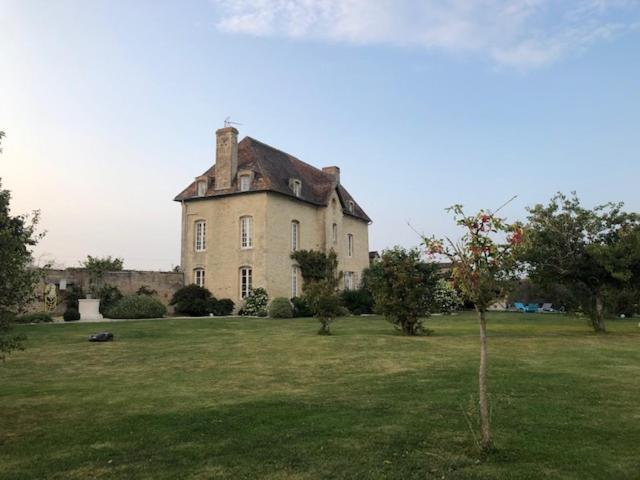Domaine "Les Bois Flottes" Dans Maison De Charme Au Bord De Mer Et Proche De Cabourg 메르빌프랑세빌플라쥐 외부 사진